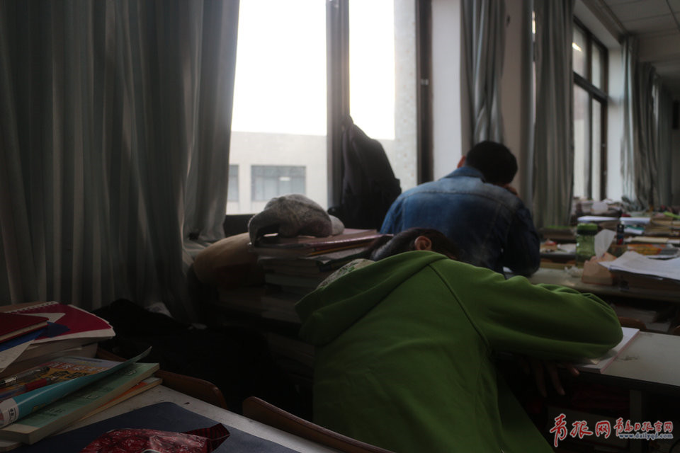 当考研遇上国庆假期 青岛高校学生太拼了
