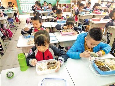 孩子们在学校养成了好习惯。（图片由受访者提供）