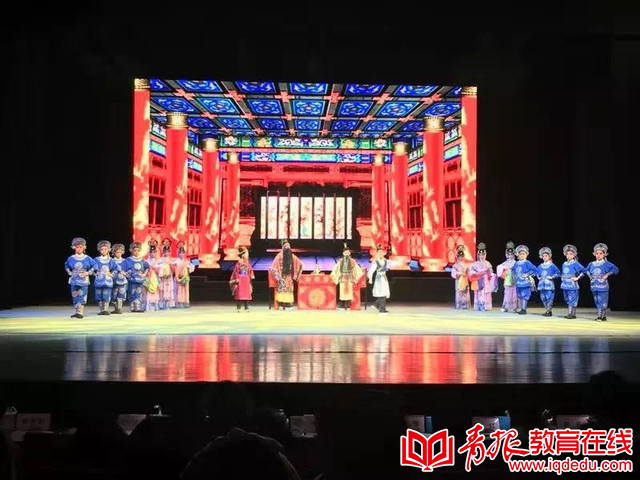 城阳区实验二小京剧《陆绩怀橘》参加中国少儿戏曲小梅花荟萃